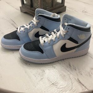 Nike Retros- worn twice. Size 7Y